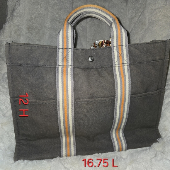HERMÈS FOURRE TOUT MM HANDBAG/TOTE GREY/ORANGE/CREAM CANVAS W/PALLADIUM HRDWR - Picture 2 of 16